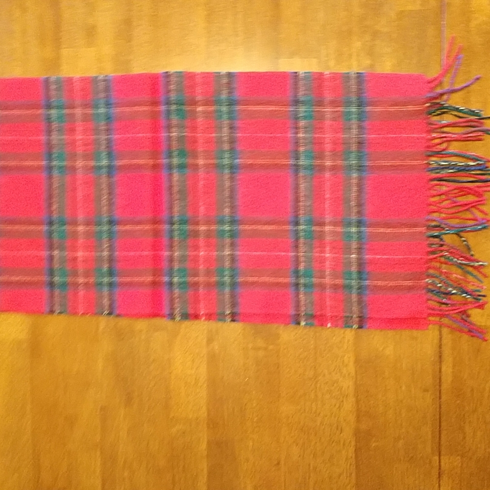 Classic Wool Scarf Set - Picture 4 of 4